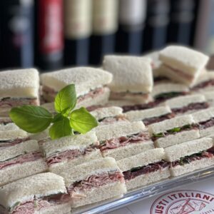 PLATEAU DE TRAMEZZINI 36 Pièces (En précommande  24 heures à l'avance)